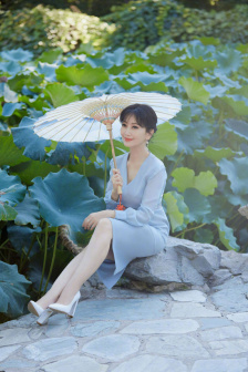 蜜桃初熟时